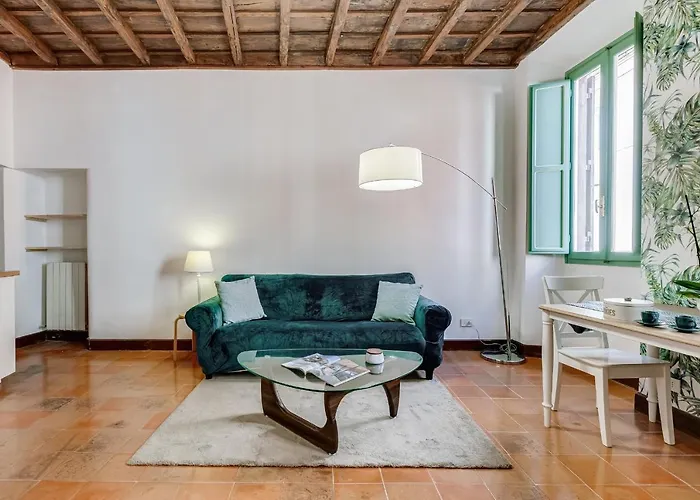 The Unique Pantheon Apartment