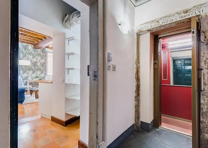 The Unique Pantheon Apartment Rom