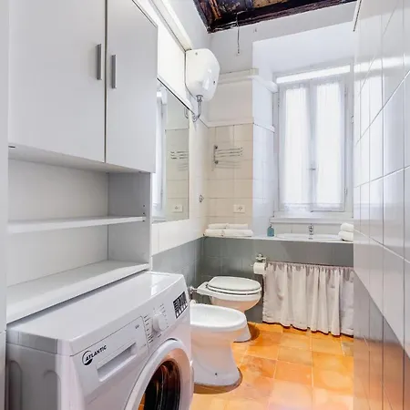 The Unique Pantheon Apartment Rome