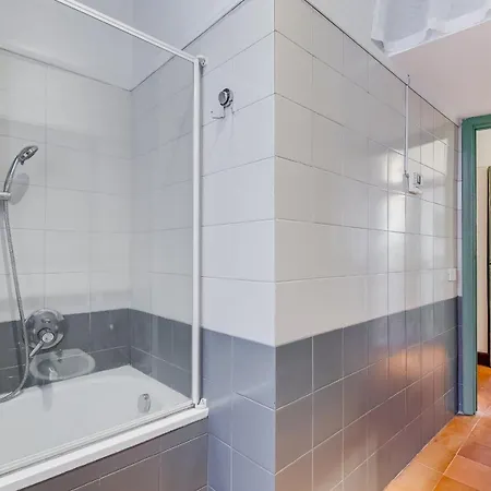 The Unique Pantheon Apartment